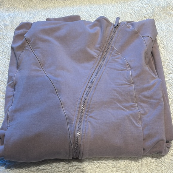 Lululemon cross zip up size 6 barely worn - Picture 7 of 8